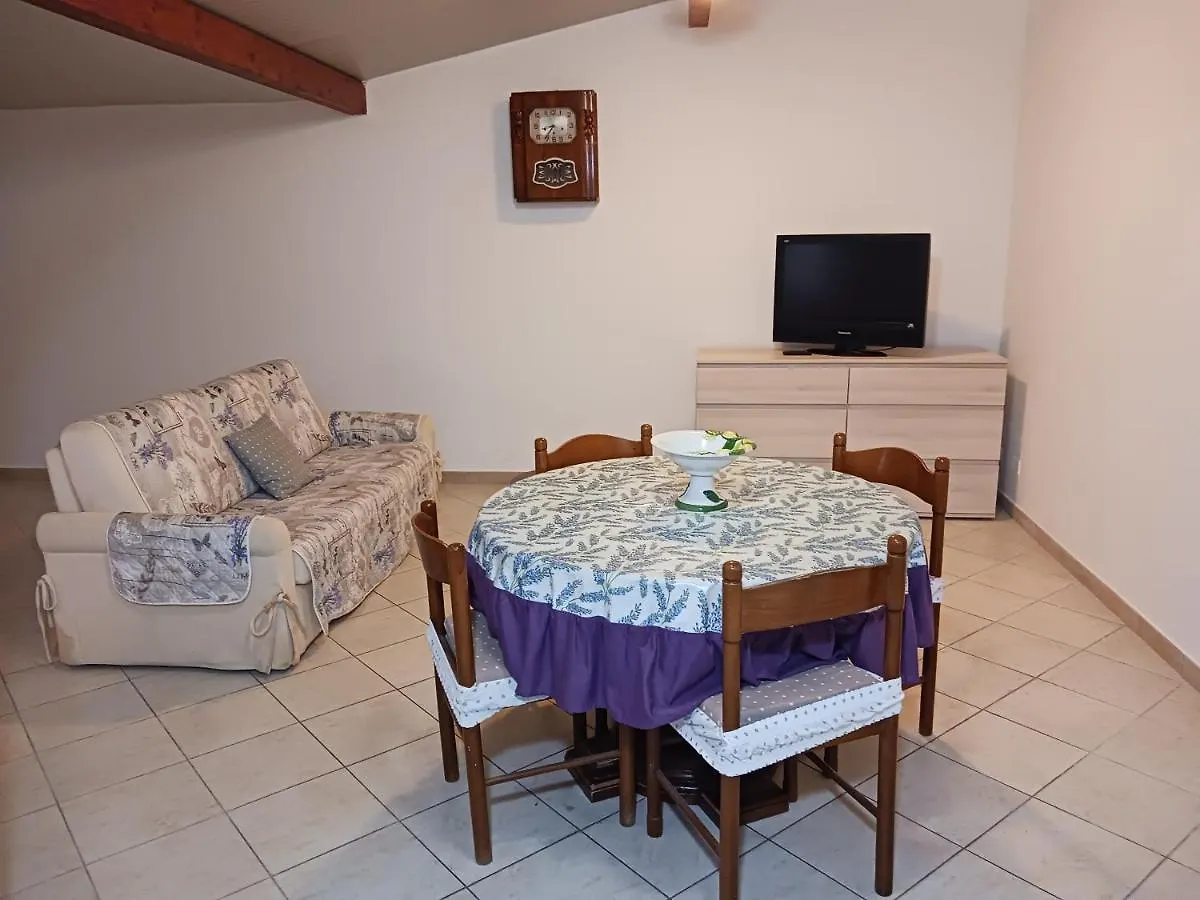 Nora Casa Vacanze/Bed And Breakfast Pula 0*,  Italien