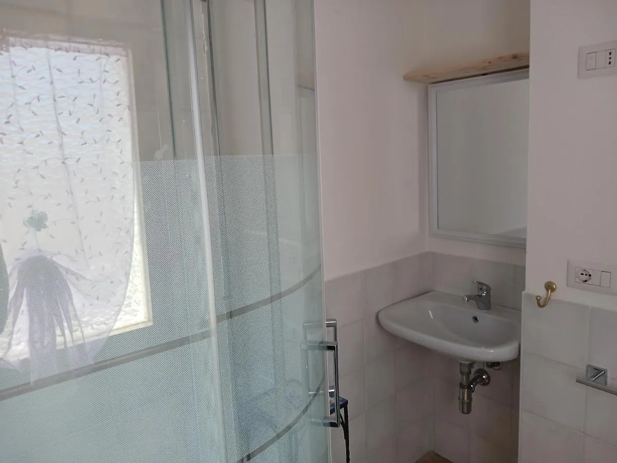Bed & Breakfast Nora Casa Vacanze/Bed And Breakfast Pula Italien